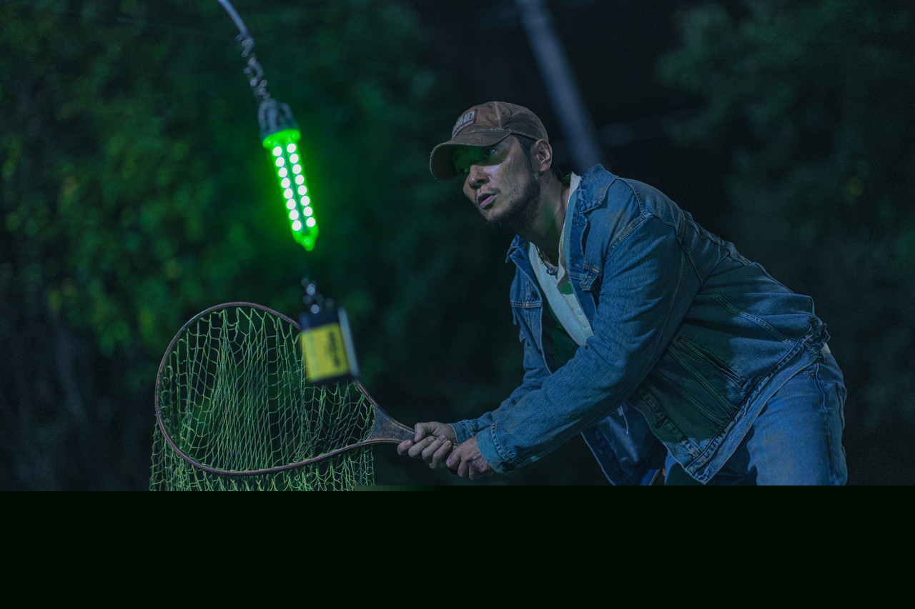 Son Suk-ku in “Night Fishing” (Stanum)